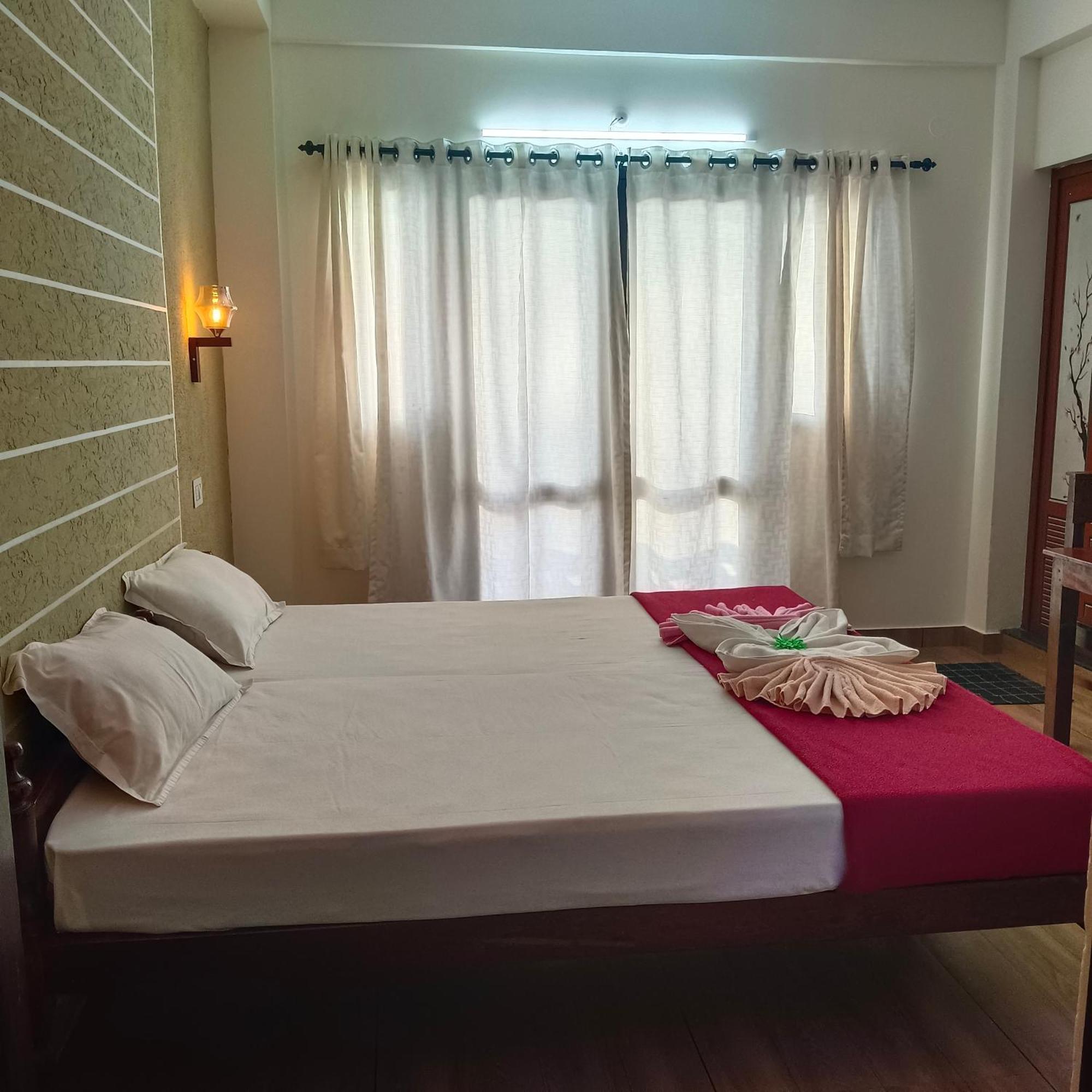 צ'ראי ביץ' Cherai Ocean View Home מראה חיצוני תמונה